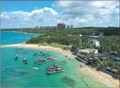  ?? GUO CHENG / XINHUA ?? An aerial view of Longlou township in Wenchang, Hainan province.