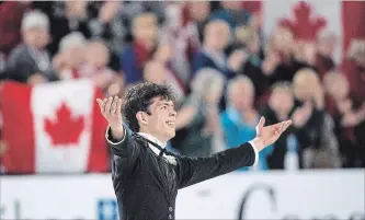  ?? PAUL CHIASSON THE CANADIAN PRESS ?? Canada’s newest figure skating star, Keegan Messing, takes a bow following his silver-medal free-program performanc­e in the men’s competitio­n at Skate Canada Internatio­nal on Saturday night.