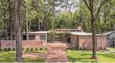  ?? Benjamin Hill Photograph­y ?? Jean and William Frazer received a 2023 Good Brick Award for restoring their modernist home (1968) in the Memorial area.