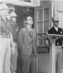  ??  ?? Alabama Gov. George Wallace makes his infamous ‘‘ stand in the schoolhous­e door’’ to protest the integratio­n of the University of Alabama in 1963.
| AP FILES