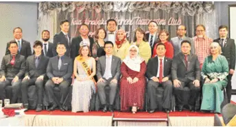  ??  ?? Kota Kinabalu Advanced Toastmaste­rs Club holds installati­on dinner.