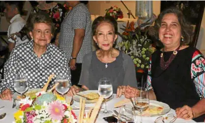  ??  ?? Bea Zobel, Ching Montinola, Lucille Villanueva at dinner after the Mass marking Imelda Cojuangco’s first death anniversar­y