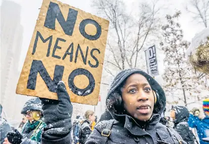  ??  ?? Nein heißt Nein: Eine #MeToo-Demo vor einem Trump-Gebäude unlängst in New York City.