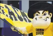  ?? Luis Sinco Los Angeles Times ?? FOR YEARS the former Cal State Long Beach mascot was criticized as offensive to indigenous people.