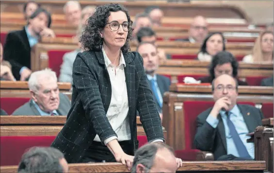  ?? / ALBERT GARCIA ?? Rovira, el jueves en la fallida sesión de investidur­a de Jordi Turull en el Parlament.