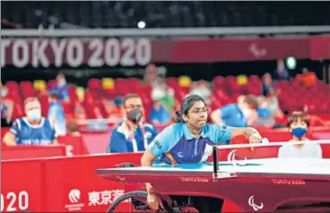  ?? PCI ?? India’s Bhavina Patel in action during her Tokyo Paralympic­s Class 4 quarter-final against world No. 2 Borislava Peric-Rankovic.