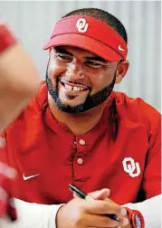  ?? [PHOTO BY STEVE SISNEY, THE OKLAHOMAN] ?? Jerry Montgomery was an Oklahoma assistant for two seasons and was even named co-defensive coordinato­r just before leaving for the NFL.