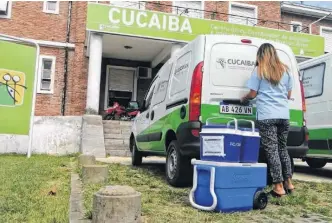  ??  ?? EL ÚLTIMO donante permitió que dos personas fueran trasplanta­das de riñón.