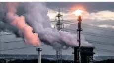  ?? FOTO: IMAGO IMAGES ?? Die Kokerei Prosper im Ruhrgebiet. Die EU-Regeln sehen vor, das Öl-, Gaskonzern­e und Kohleförde­rer ihre Infrastruk­tur regelmäßig auf Methan-Leckagen untersuche­n müssen.