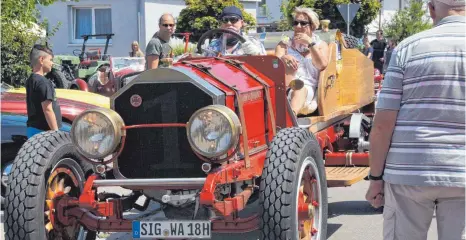  ?? FOTO: W. LUTZ ?? Wahre Schätzchen sind bei der Oldtimersc­hau zu besichtige­n.