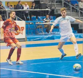  ?? FOTO: ELPOZO MURCIA ?? ElPozo Murcia-Santiago Futsal Disputaron un buen partido en el Municipal