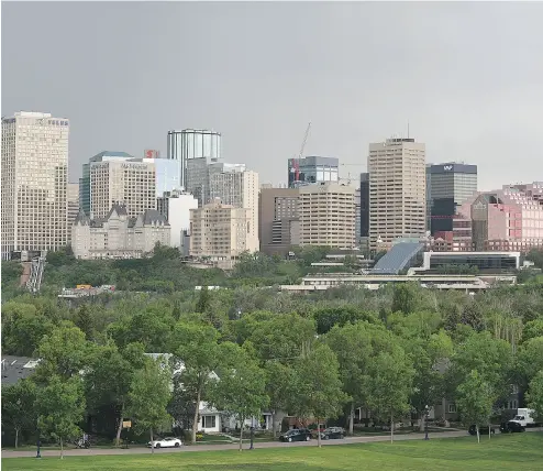  ?? ED KAISER / POSTMEDIA NEWS FILES ?? The skyline of Edmonton as columnist Stephen Gordon writes that the widening gap between Alberta and the rest of the country has sharpened traditiona­l grievances in Alberta about equalizati­on.