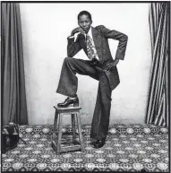  ??  ?? C’est le surnom de Malick Sidibé, un des plus grands photograph­es africains, connu pour ses reportages sur la jeunesse malienne des 60’s. Un an après sa disparitio­n, la rétrospect­ive Mali Twist lui rend hommage. À la Fondation Cartier pour l’art...