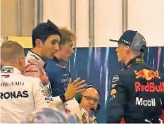  ?? TWITTER ?? Max Verstappen (r.) schubste Esteban Ocon mehrfach herum.