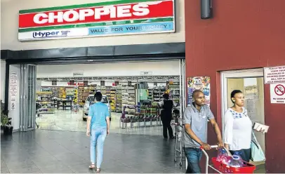  ?? Picture: BLOOMBERG ?? BIG IN BOTSWANA: Choppies has 79 stores in Botswana, making it the biggest supermarke­t chain in that country. But — like its South African rival Shoprite — it has ambitions to expand into neighbouri­ng countries and already has stores in Zambia,...