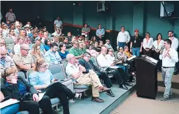  ??  ?? SOCIALIZAC­IÓN. El evento se realizó en un auditorio de la Usap.