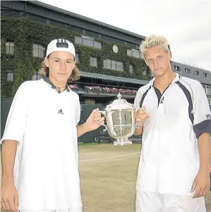  ??  ?? Coria y Nalbandian fueron campeones de dobles en Wimbledon 99