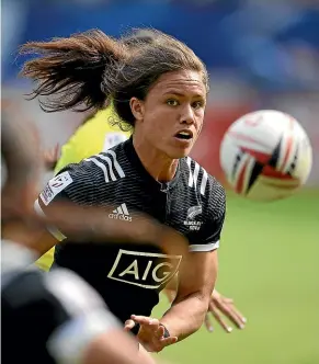  ?? GETTY IMAGES ?? Ruby Tui helped New Zealand win the final three World Series tournament­s of the season.