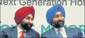  ?? HT/FILE ?? Fortis Healthcare's Shivinder Mohan Singh (left) and Malvinder Mohan Singh are in the process of selling various businesses to reduce the group’s debt