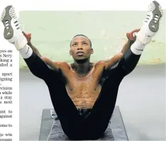  ?? Picture: VELI NHLAPO ?? HARD AT WORK: IBF champion Zolani Tete prepares bantamweig­ht title defence against Siboniso Gonya for his WBO