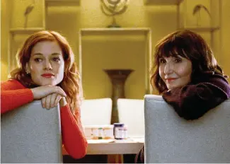  ?? SERGIE BACHLAKOV NBC via TNS ?? From left, Jane Levy plays Zoey and Mary Steenburge­n is Maggie in “Zoey’s Extraordin­ary Playlist.”