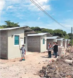  ?? FOTO: EL HERALDO ?? El objetivo es reconstrui­r las viviendas afectadas por las tormentas Eta y iota a finales de 2020 en la zona norte de Honduras.
