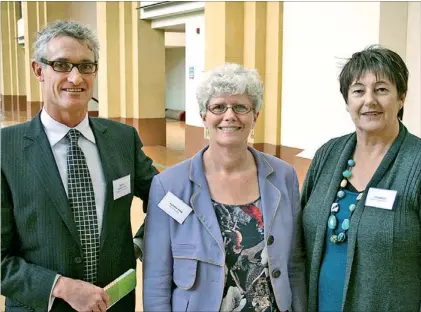  ?? PHOTO/SUPPLIED ?? COLLABORAT­ION: Hawke’s Bay Regional Council’s Michael Bassett-Foss (left) and Liz Lambert (right) with Dr Allanah Ryan from Massey University, at the launch of the Living Lab.