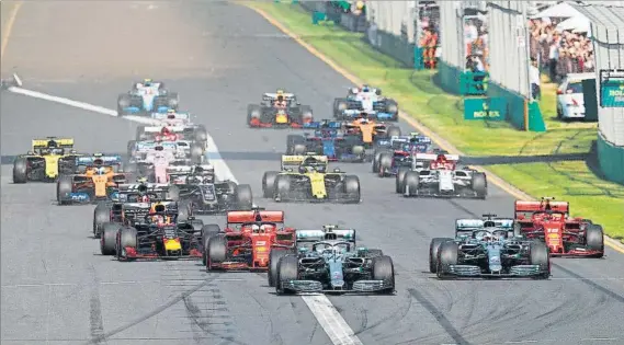  ?? FOTO: GETTY ?? El Gran Premio de Australia de F1 sigue adelante pese al coronaviru­s.
No hay restriccio­nes de entrada, salvo para chinos, coreanos e iraníes, y será con público