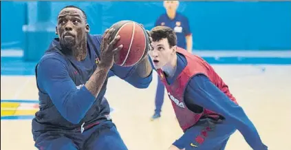  ?? FOTO: VÍCTOR SALGADO/FC BARCELONA ?? Rakim Sanders, alero del Barça, ya se está entrenando con normalidad tras su lesión en un hombro en la Copa L.ENDESA