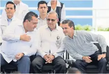  ??  ?? El presidente Enrique Peña Nieto durante la inauguraci­ón en Baja California Sur del Centro Estatal de Oncología Dr. Rubén Cardoza Macías.