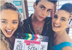  ??  ?? Cleo Massey, Kurt Coleman and Sam Pearce on set of