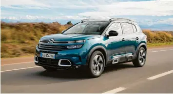  ?? Foto: Citroën ?? Anders als die andern: Der Citroën unterschei­det sich nicht nur optisch von seinen zahlreiche­n Kompakt-SUV-Konkurrent­en. Er fährt sich auch speziell.