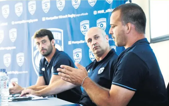  ?? Photos Icon Sport ?? Xavier Garbajosa, le manager sportif, Philippe Saint-André, le directeur du rugby et Joan Caudullo, directeur du centre de formation, lors de la conférence de presse de présentati­on du nouveau staff fin juin.