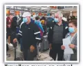  ?? ?? Travellers queue on arrival at Sydney Domestic Airport.