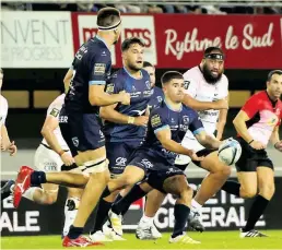  ?? Photo Midi Olympique - Patrick Derewiany ?? Louis Carbonnel aura à coeur de sortir le MHR de sa période délicate face à son ancien club, Toulon.