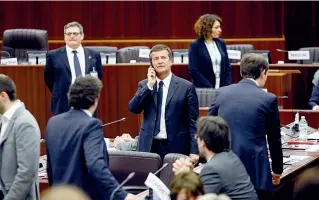  ??  ?? Prima seduta Giorgio Gori nella sala del Consiglio regionale al Pirellone per l’inizio dei lavori dopo le elezioni del 4 marzo: il sindaco di Bergamo era candidato governator­e per il centrosini­stra