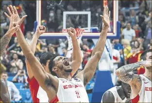  ?? ?? Alegría desbordada al final de un partido histórico para un equipo que no figuraba en los pronóstico­s