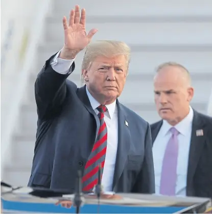  ?? Markus schreiber/ap ?? Trump, al llegar a Helsinki, donde se reunirá hoy con Putin