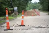  ?? Staff photo ?? Work has begun on replacing the streets in the Forest Lake neighborho­od in Texarkana, Texas