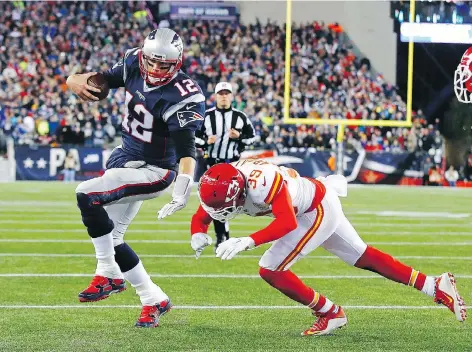  ?? AL BELLO/GETTY IMAGES FILES ?? Tom Brady and the New England Patriots will kick off the 2017 NFL season on Thursday with high expectatio­ns to win it all again. They face the Kansas City Chiefs in Foxborough as eight-point favourites.