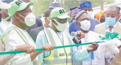  ??  ?? From left: Executive Chairman of Kano State Public Complaints and Anti-Corruption Commission (PCACC), Barrister Muhuyi Rimin Gado; Chief Bisi Akande; Asiwaju Bola Ahmed Tinubu and Kano State Governor, Dr Abdullahi Umar Ganduje during the commission­ing of PCACC headquarte­rs in Kano by Asiwaju on Tuesday.