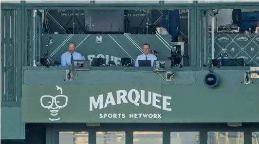  ?? MARQUEE SPORTS NETWORK ?? Former Cubs right-hander Ryan Dempster (left) joined Kasper in the TV booth at Wrigley Field last season.