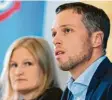  ?? Foto: dpa ?? AfD-Fraktionsc­hefin Katrin Ebner-Steiner und der Parlamenta­rische Geschäftsf­ührer Christoph Maier.