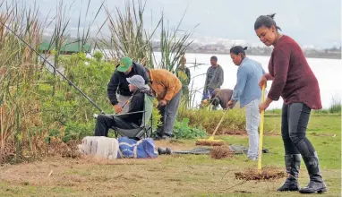  ?? PICTURE: TRACEY ADAMS ?? INVESTMENT: The Zeekoevlei Eastern Shore Redevelopm­ent Project at the False Bay Nature Reserve has not only created leisure facilities, but also provided employment opportunit­ies.