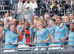  ??  ?? CAMPEÓN. El Manchester City se hizo con la última Premier League..