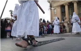  ??  ?? Photos taken by James Caruana at the Mosta procession