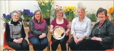  ??  ?? Bulb show winners were: Jen Ronald, Christine Jardine, Fiona Rowland, Alison Eynon and Marion Warnock.