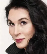  ??  ?? Beauty brand: Transgende­r vegan Sue Y Nabi