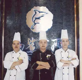  ??  ?? Chefs Jack Xian, Mike Cheng, and Tony Lu