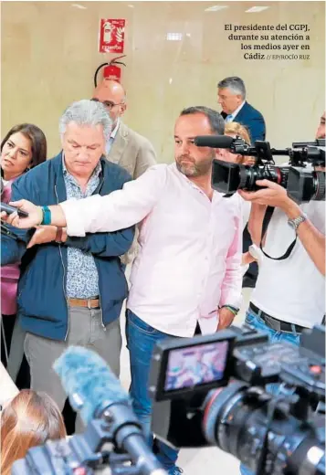  ?? // EP/ROCÍO RUZ ?? El presidente del CGPJ, durante su atención a los medios ayer en Cádiz